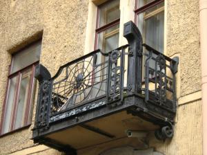 Lidval House balcony